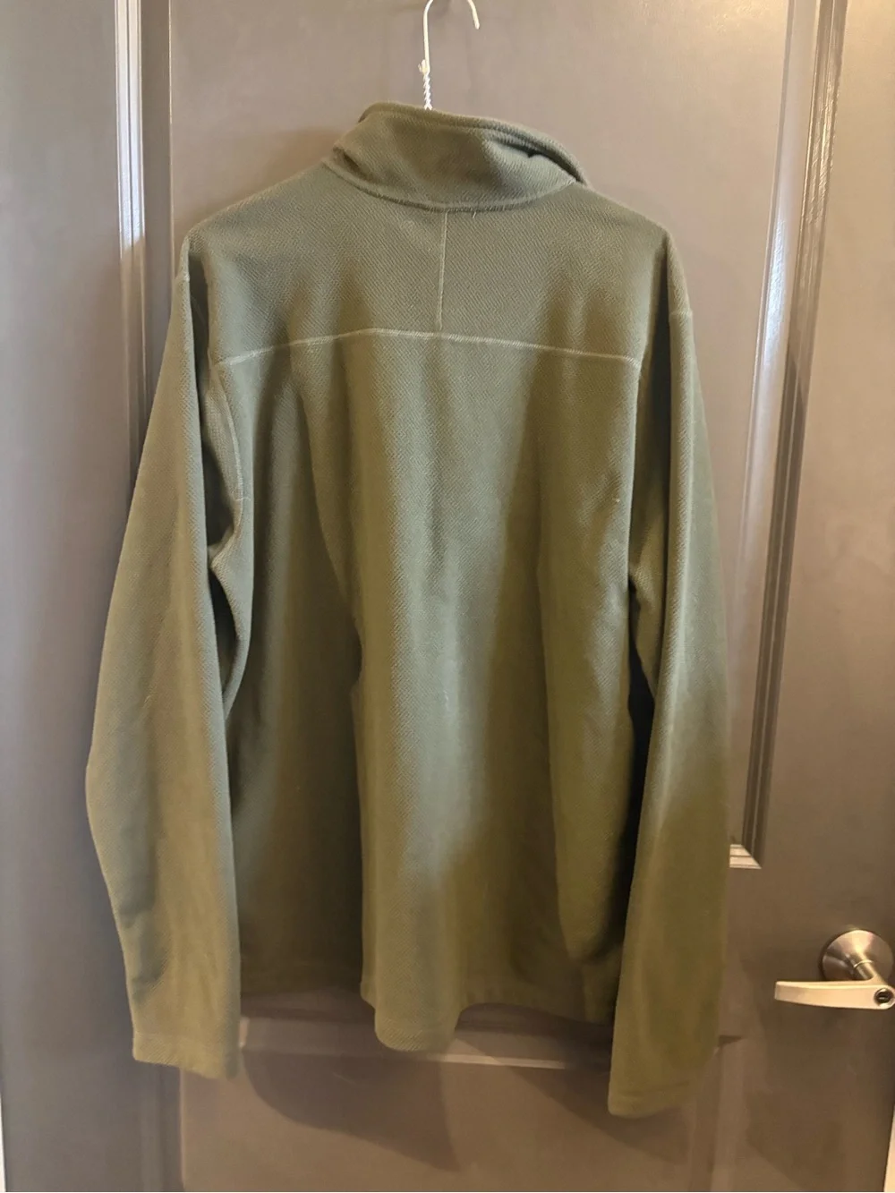 The North Face Men's Olive Green Zip-Up Fleece Pullover